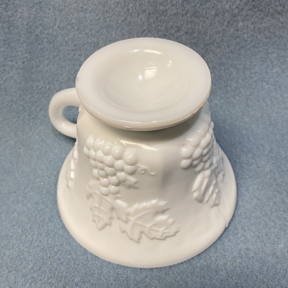 Indiana Colony Milk Glass White Harvest Grape 6 ounce Footed Cup - Picture 6 of 9